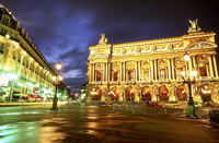 Парижский театр «Гранд-Опера», один из центров музыкальной культуры Франции. Основан в 1669 г.